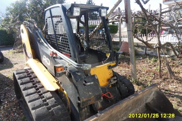 : JCB_JCBT1110HF_Minipale