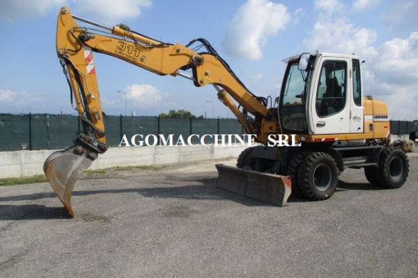 : LIEBHERR_A311 LITRONIC_Escavatori