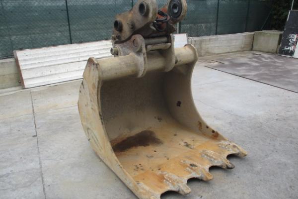 : SGANCIO RAPIDO_ESCAVATORE_Benne e accessori per escavatori