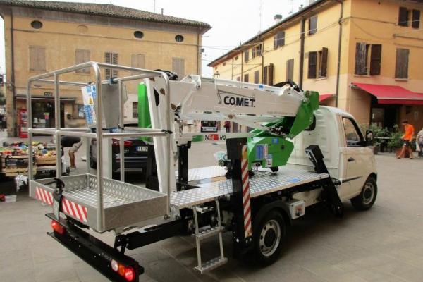 : Comet_Eurosky 14 Jib_Piattaforme aeree