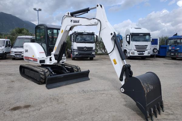 : BOBCAT_341G_Miniescavatori