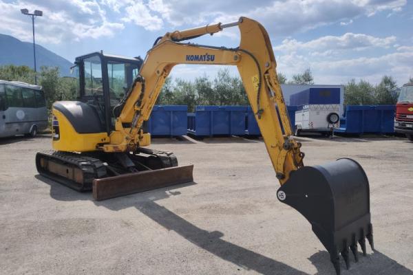 : KOMATSU_PC55MR-3_Escavatori