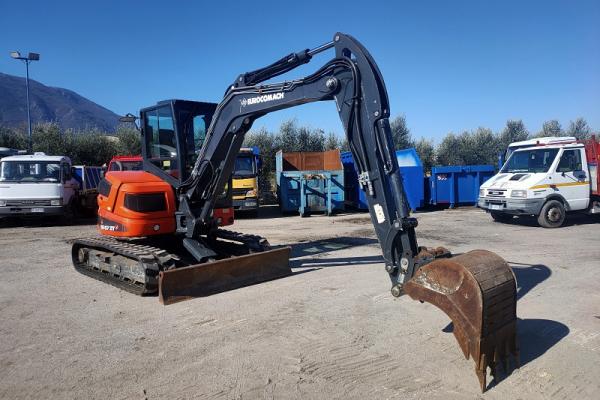 : EUROCOMACH_ES57ZT_Miniescavatori