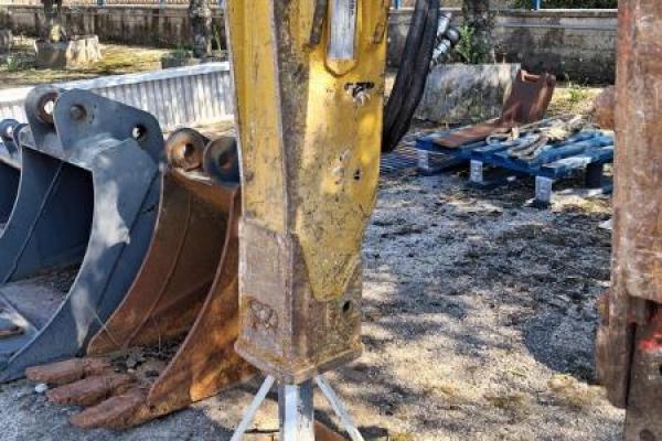 : OSA_HB90_Martelli idraulici