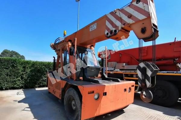 : BELOTTI_B81_Gru edili - Autogru