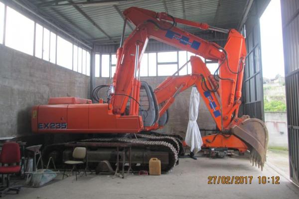 : FIAT HITACHI_EX  235 T _Escavatori