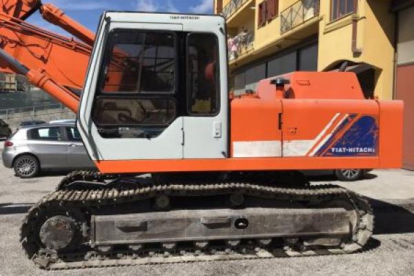 : Fiat-Hitachi_FH 200 EM_Escavatori