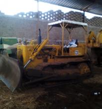 : Caterpillar_D4_Ruspe - Dozer - Bulldozer