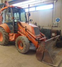 Terna caterpillar 442d Terna caterpillar 442d